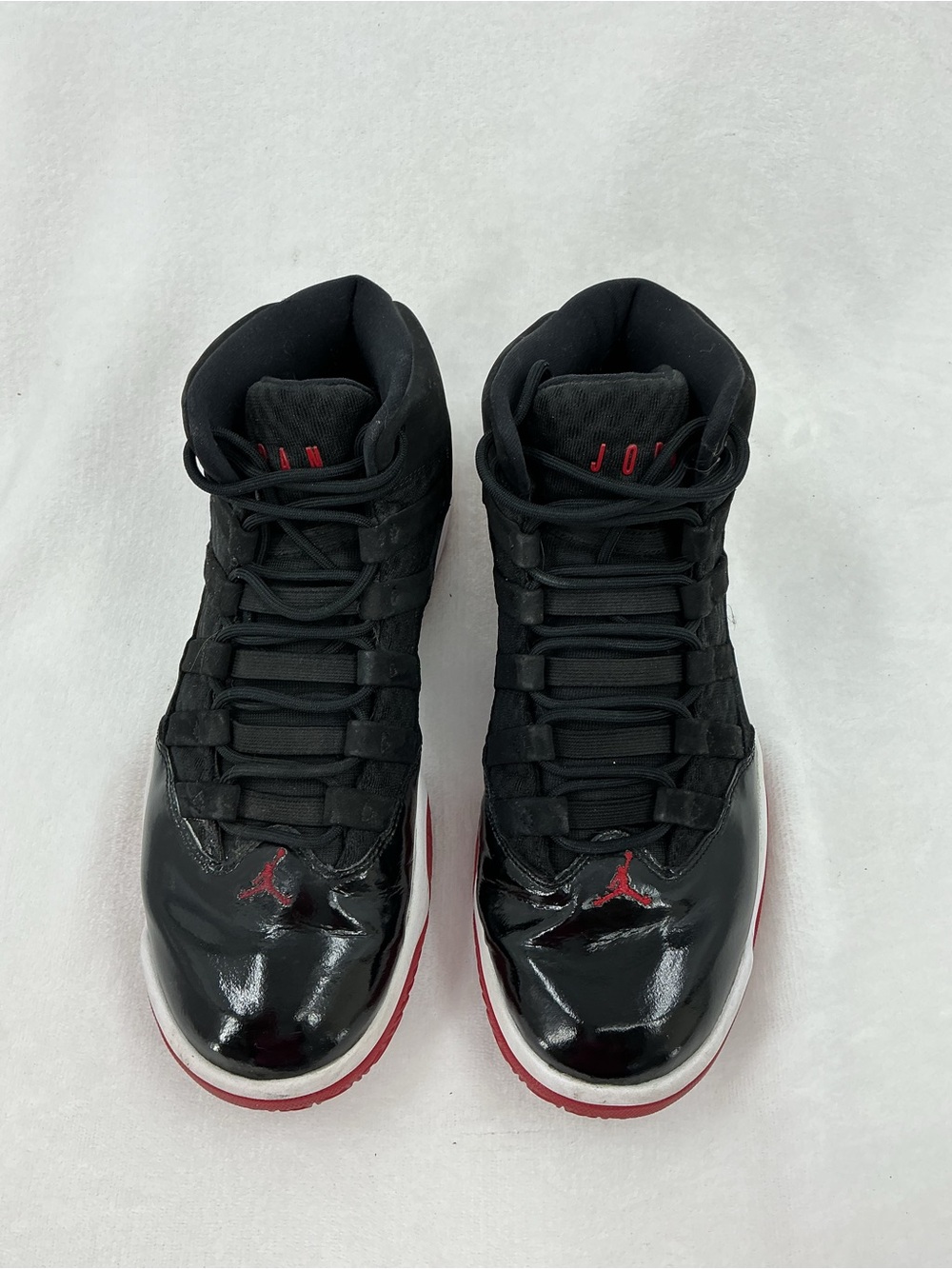 Jordan Men's Black and Red High-Top Sneakers